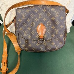 Louis Vuitton Monogram St. Cloud
Crossbody Bag